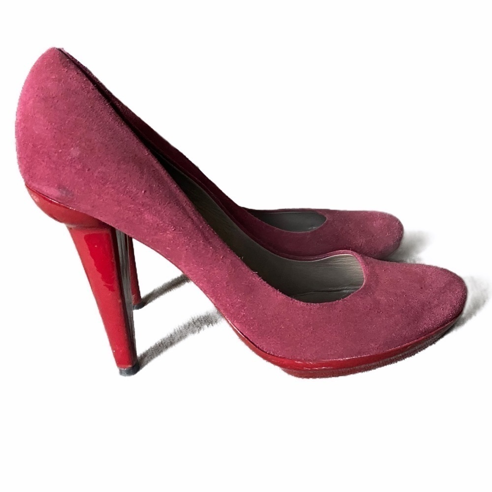 Bottega Veneta Crimson Suede Pumps – Size 39.5 – Resin Heel – Made in Italy